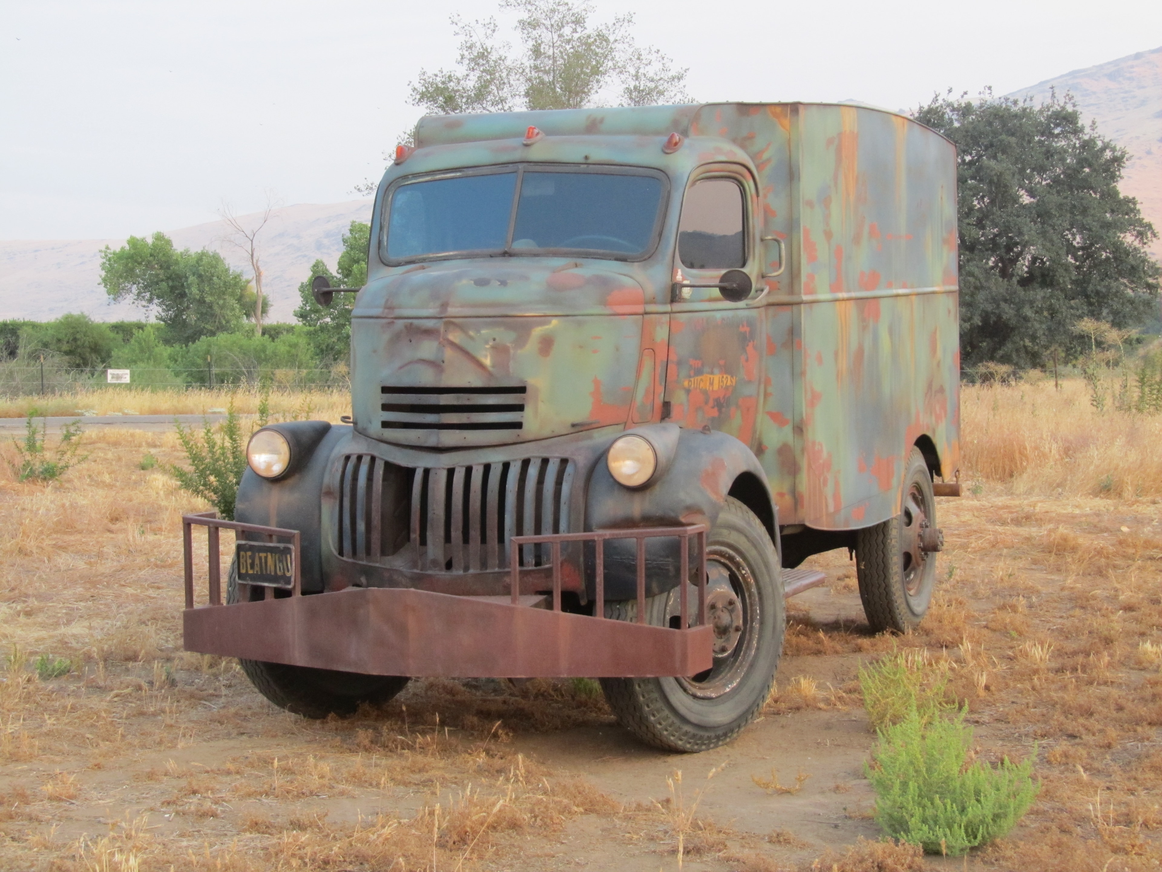 Jeepers Creepers truck — wide dramatic shot